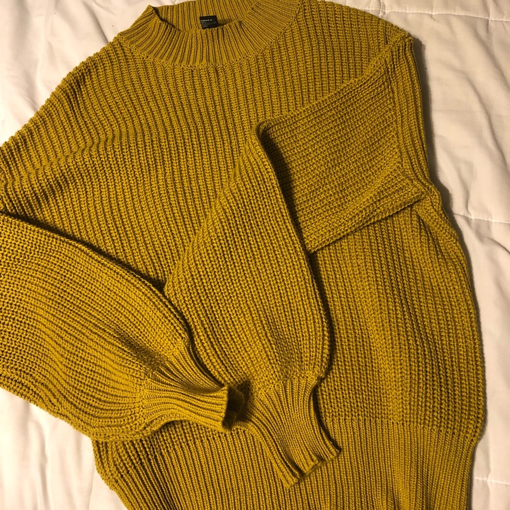 Forever 21 Knit Sweater NEW